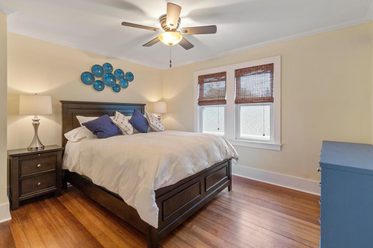 Gorgeous Downtown Bungalow, Walk Everywhere!!! Lake Geneva Esterno foto